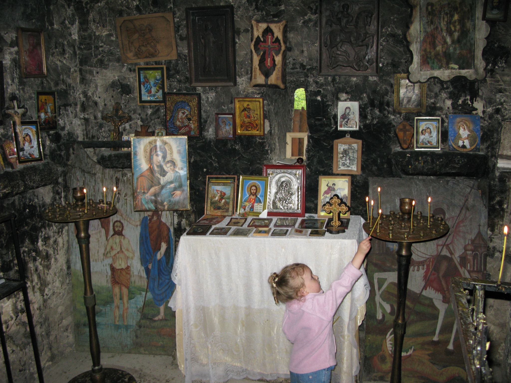 Village chapel in Nigvzara, August 2008